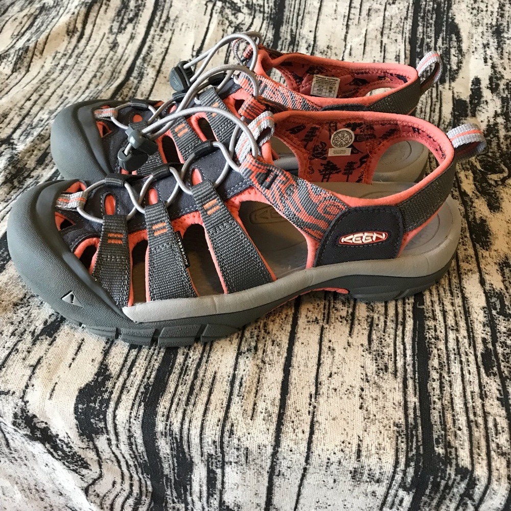 Women’s keen hiking sandals